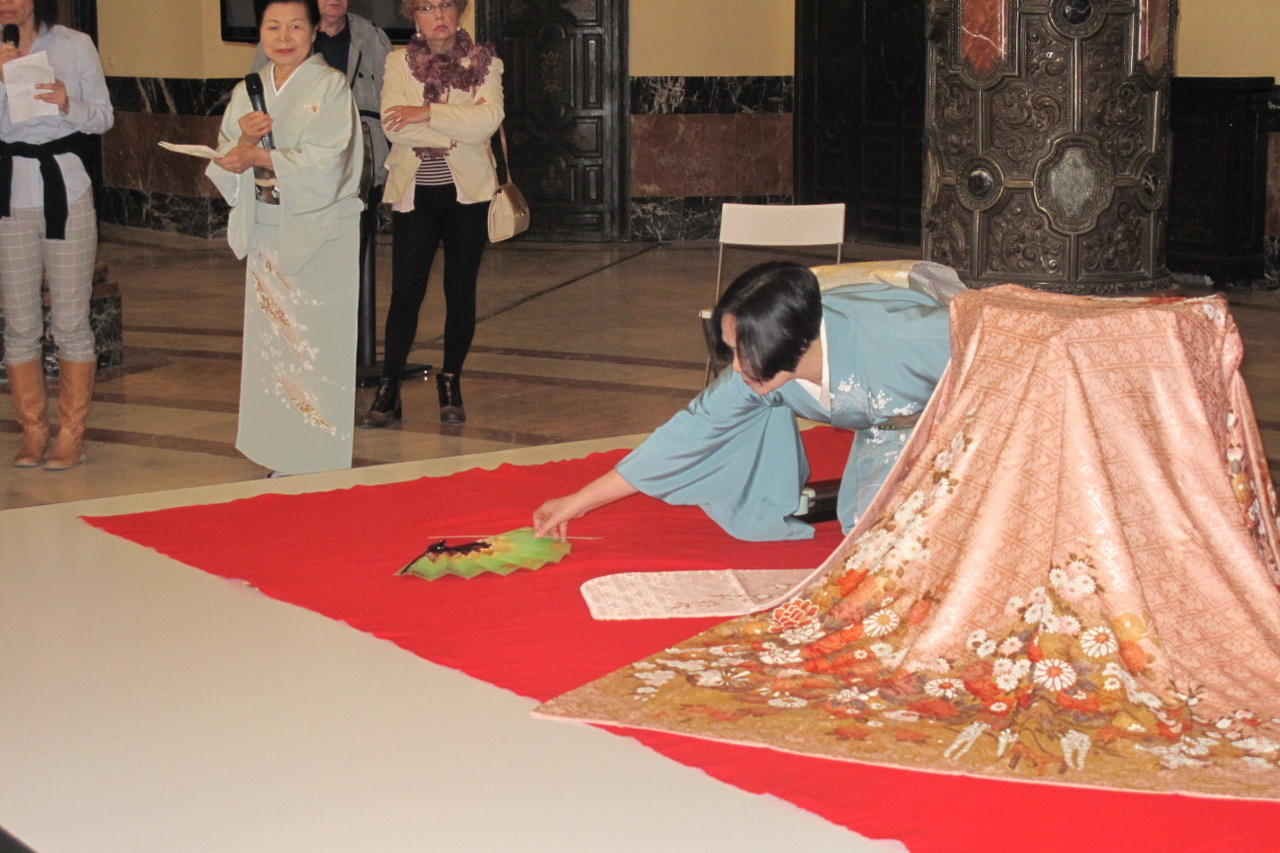 海外での伏籠の写真２